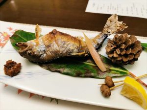 日の春旅館の夕食