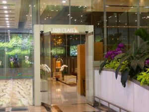 シンガポール空港のファーストクラス専用チェックインラウンジ