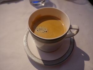 シンガポール航空スイートクラスの機内食