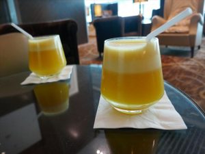 シンガポール空港のプライベートルーム ドリンク